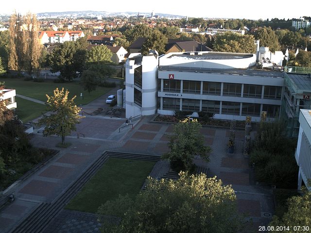 Foto der Webcam: Verwaltungsgeb&auml;ude, Innenhof mit Audimax, H&ouml;rsaal-Geb&auml;ude 1