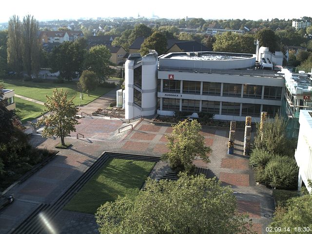 Foto der Webcam: Verwaltungsgeb&auml;ude, Innenhof mit Audimax, H&ouml;rsaal-Geb&auml;ude 1