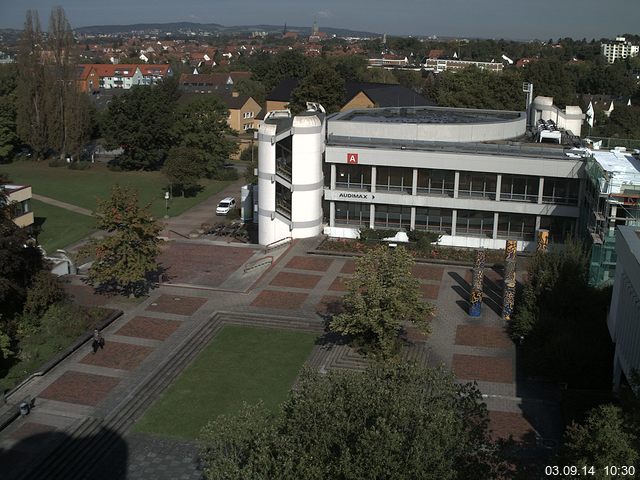 Foto der Webcam: Verwaltungsgeb&auml;ude, Innenhof mit Audimax, H&ouml;rsaal-Geb&auml;ude 1