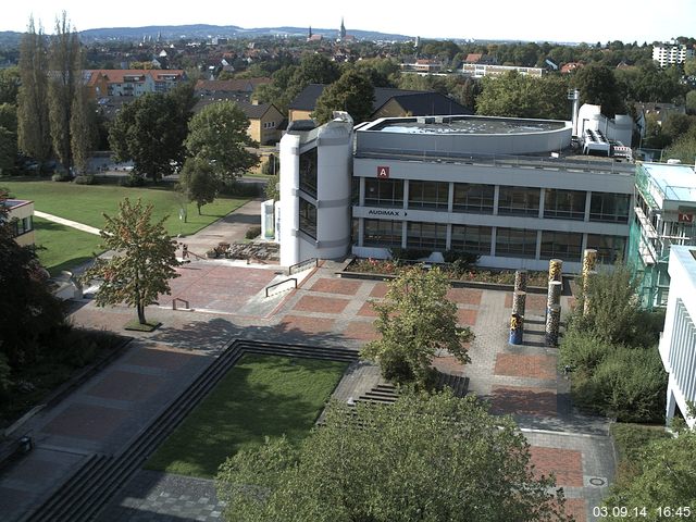 Foto der Webcam: Verwaltungsgeb&auml;ude, Innenhof mit Audimax, H&ouml;rsaal-Geb&auml;ude 1