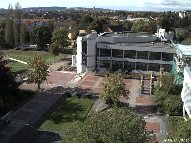 Foto der Webcam: Verwaltungsgeb&auml;ude, Innenhof mit Audimax, H&ouml;rsaal-Geb&auml;ude 1