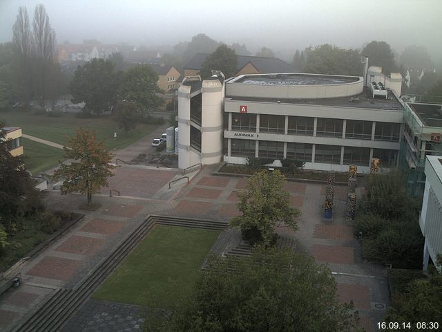 Foto der Webcam: Verwaltungsgeb&auml;ude, Innenhof mit Audimax, H&ouml;rsaal-Geb&auml;ude 1