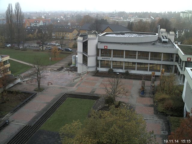 Foto der Webcam: Verwaltungsgeb&auml;ude, Innenhof mit Audimax, H&ouml;rsaal-Geb&auml;ude 1