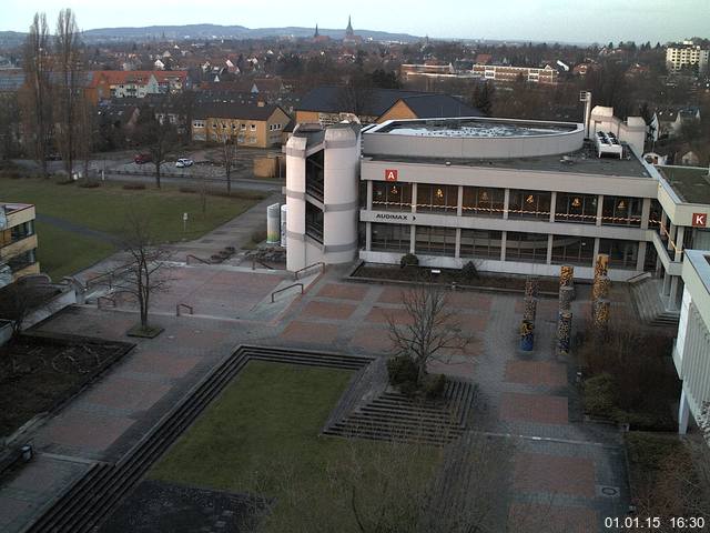 Foto der Webcam: Verwaltungsgeb&auml;ude, Innenhof mit Audimax, H&ouml;rsaal-Geb&auml;ude 1