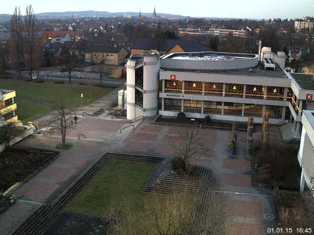 Foto der Webcam: Verwaltungsgeb&auml;ude, Innenhof mit Audimax, H&ouml;rsaal-Geb&auml;ude 1