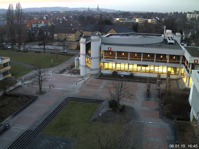 Foto der Webcam: Verwaltungsgeb&auml;ude, Innenhof mit Audimax, H&ouml;rsaal-Geb&auml;ude 1