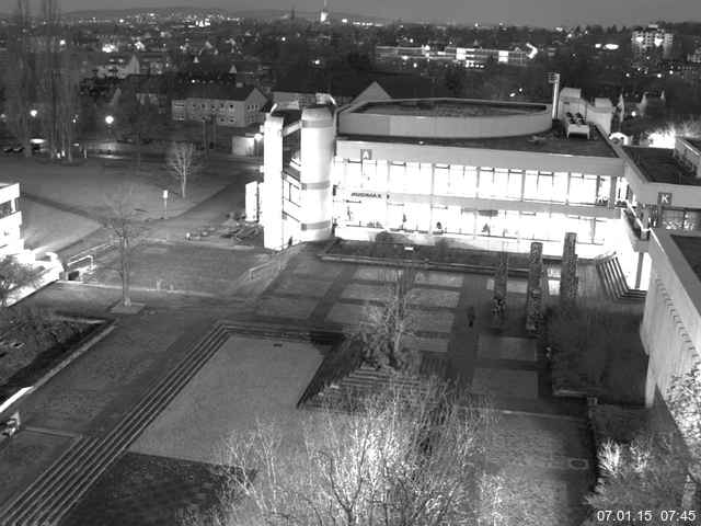 Foto der Webcam: Verwaltungsgeb&auml;ude, Innenhof mit Audimax, H&ouml;rsaal-Geb&auml;ude 1