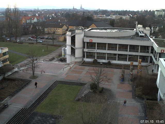 Foto der Webcam: Verwaltungsgeb&auml;ude, Innenhof mit Audimax, H&ouml;rsaal-Geb&auml;ude 1