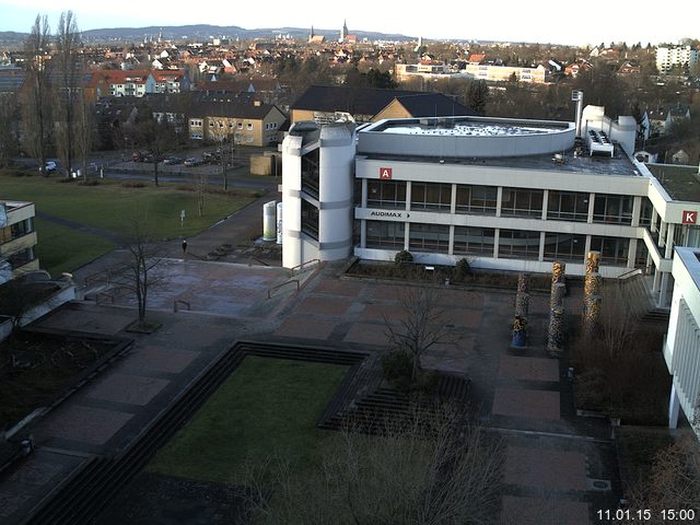 Foto der Webcam: Verwaltungsgeb&auml;ude, Innenhof mit Audimax, H&ouml;rsaal-Geb&auml;ude 1