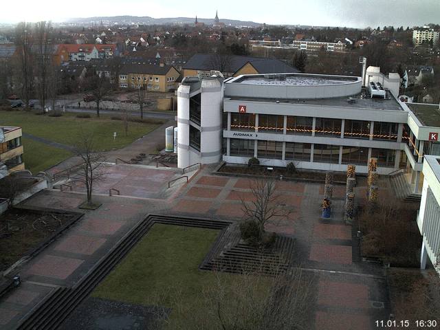 Foto der Webcam: Verwaltungsgeb&auml;ude, Innenhof mit Audimax, H&ouml;rsaal-Geb&auml;ude 1