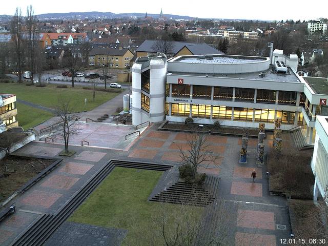 Foto der Webcam: Verwaltungsgeb&auml;ude, Innenhof mit Audimax, H&ouml;rsaal-Geb&auml;ude 1
