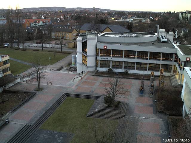 Foto der Webcam: Verwaltungsgeb&auml;ude, Innenhof mit Audimax, H&ouml;rsaal-Geb&auml;ude 1