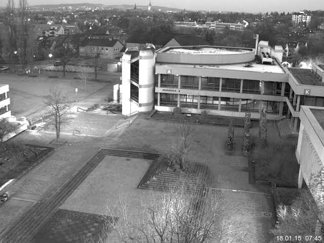 Foto der Webcam: Verwaltungsgeb&auml;ude, Innenhof mit Audimax, H&ouml;rsaal-Geb&auml;ude 1