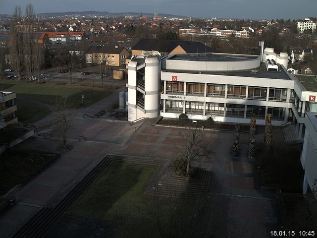Foto der Webcam: Verwaltungsgeb&auml;ude, Innenhof mit Audimax, H&ouml;rsaal-Geb&auml;ude 1