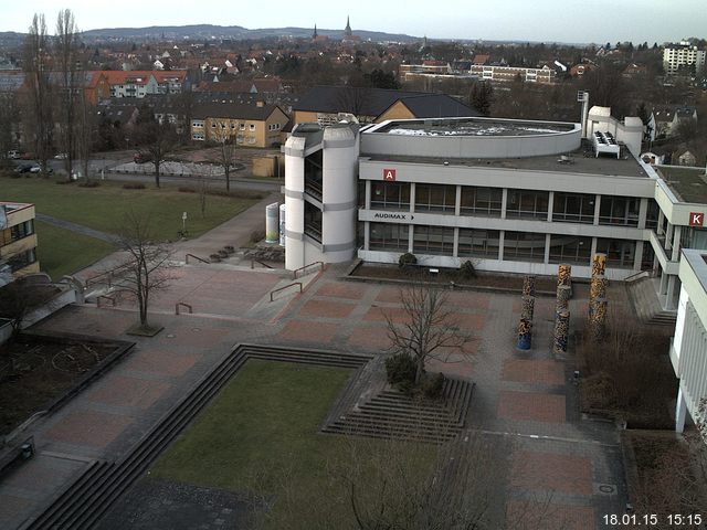 Foto der Webcam: Verwaltungsgeb&auml;ude, Innenhof mit Audimax, H&ouml;rsaal-Geb&auml;ude 1