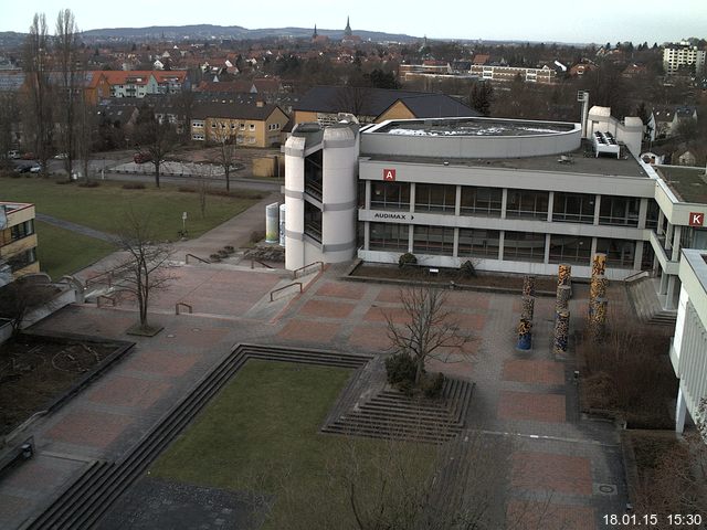 Foto der Webcam: Verwaltungsgeb&auml;ude, Innenhof mit Audimax, H&ouml;rsaal-Geb&auml;ude 1