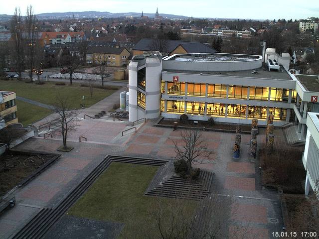 Foto der Webcam: Verwaltungsgeb&auml;ude, Innenhof mit Audimax, H&ouml;rsaal-Geb&auml;ude 1