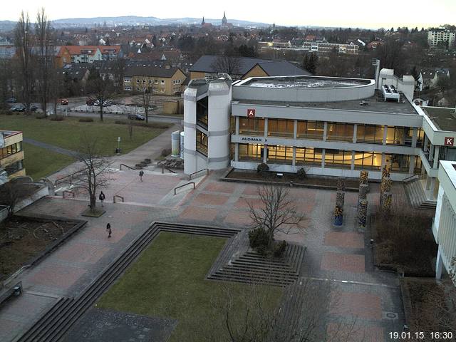 Foto der Webcam: Verwaltungsgeb&auml;ude, Innenhof mit Audimax, H&ouml;rsaal-Geb&auml;ude 1