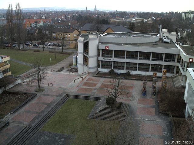 Foto der Webcam: Verwaltungsgeb&auml;ude, Innenhof mit Audimax, H&ouml;rsaal-Geb&auml;ude 1