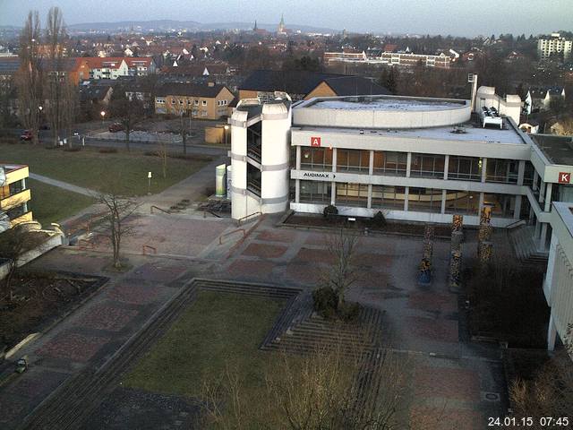 Foto der Webcam: Verwaltungsgeb&auml;ude, Innenhof mit Audimax, H&ouml;rsaal-Geb&auml;ude 1