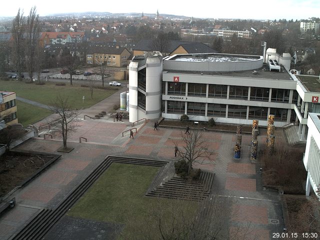 Foto der Webcam: Verwaltungsgeb&auml;ude, Innenhof mit Audimax, H&ouml;rsaal-Geb&auml;ude 1