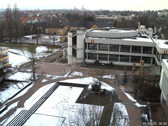 Foto der Webcam: Verwaltungsgeb&auml;ude, Innenhof mit Audimax, H&ouml;rsaal-Geb&auml;ude 1