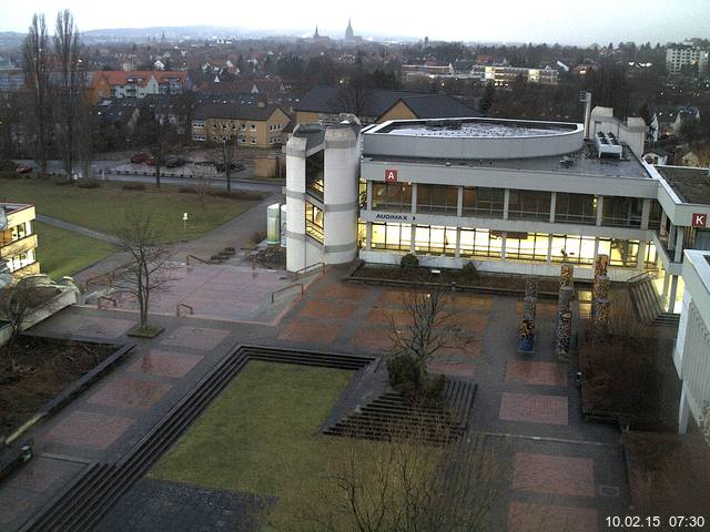 Foto der Webcam: Verwaltungsgeb&auml;ude, Innenhof mit Audimax, H&ouml;rsaal-Geb&auml;ude 1