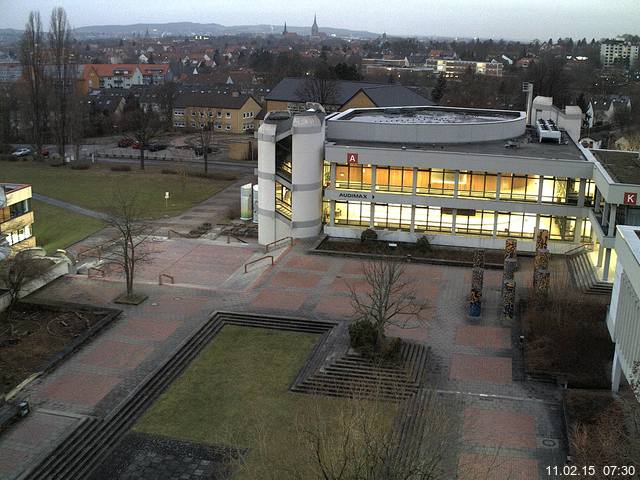 Foto der Webcam: Verwaltungsgeb&auml;ude, Innenhof mit Audimax, H&ouml;rsaal-Geb&auml;ude 1