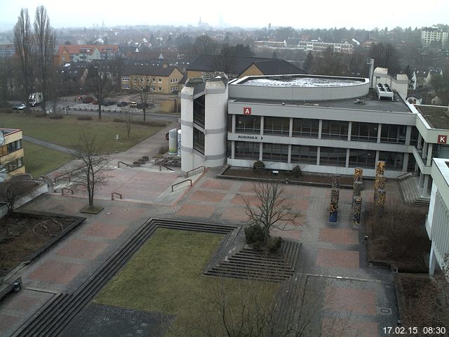Foto der Webcam: Verwaltungsgeb&auml;ude, Innenhof mit Audimax, H&ouml;rsaal-Geb&auml;ude 1