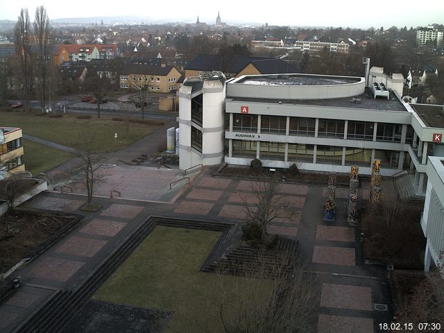 Foto der Webcam: Verwaltungsgeb&auml;ude, Innenhof mit Audimax, H&ouml;rsaal-Geb&auml;ude 1