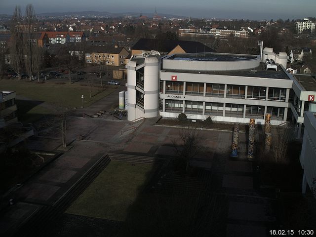 Foto der Webcam: Verwaltungsgeb&auml;ude, Innenhof mit Audimax, H&ouml;rsaal-Geb&auml;ude 1