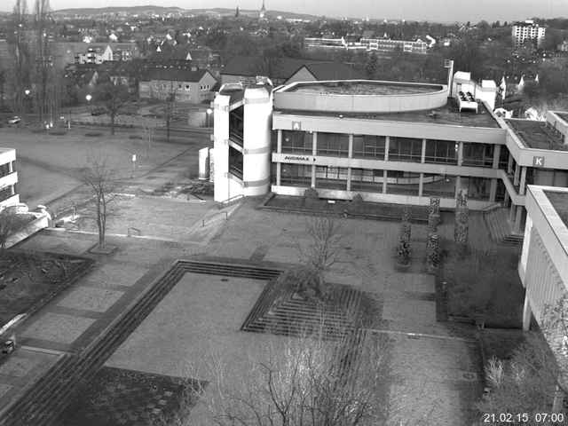 Foto der Webcam: Verwaltungsgeb&auml;ude, Innenhof mit Audimax, H&ouml;rsaal-Geb&auml;ude 1