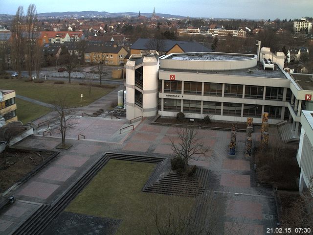 Foto der Webcam: Verwaltungsgeb&auml;ude, Innenhof mit Audimax, H&ouml;rsaal-Geb&auml;ude 1