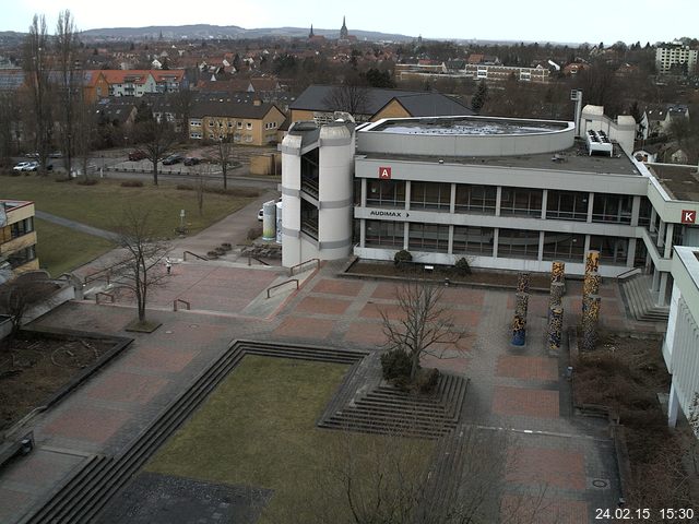 Foto der Webcam: Verwaltungsgeb&auml;ude, Innenhof mit Audimax, H&ouml;rsaal-Geb&auml;ude 1