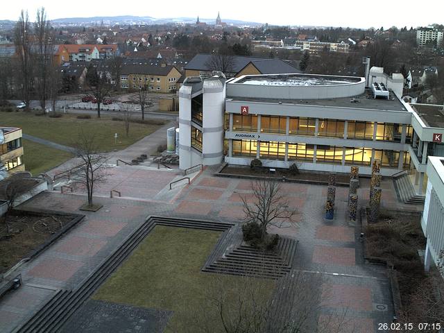 Foto der Webcam: Verwaltungsgeb&auml;ude, Innenhof mit Audimax, H&ouml;rsaal-Geb&auml;ude 1