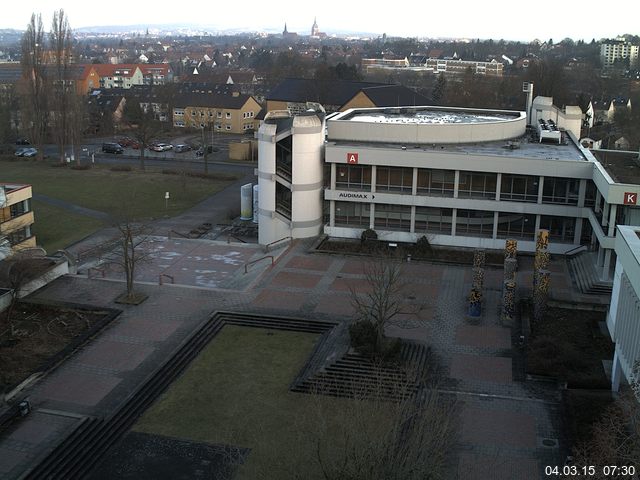 Foto der Webcam: Verwaltungsgeb&auml;ude, Innenhof mit Audimax, H&ouml;rsaal-Geb&auml;ude 1