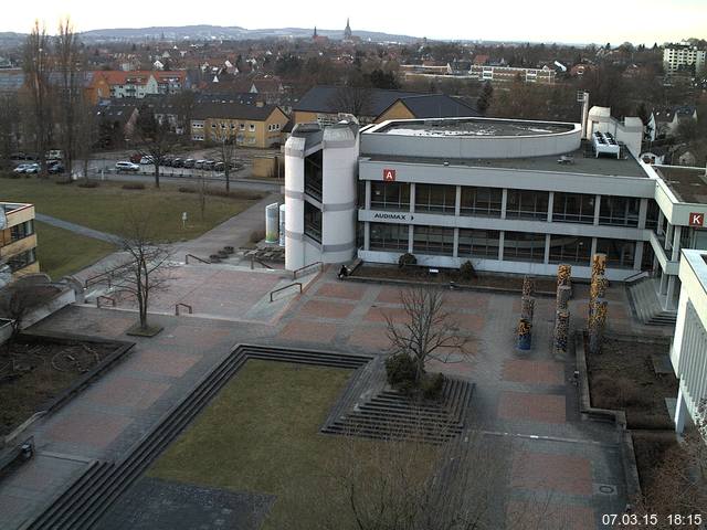 Foto der Webcam: Verwaltungsgeb&auml;ude, Innenhof mit Audimax, H&ouml;rsaal-Geb&auml;ude 1