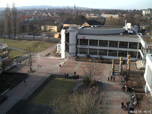 Foto der Webcam: Verwaltungsgeb&auml;ude, Innenhof mit Audimax, H&ouml;rsaal-Geb&auml;ude 1