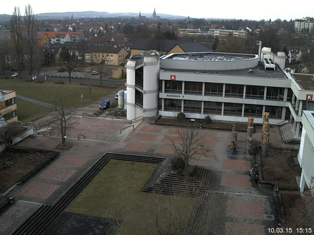 Foto der Webcam: Verwaltungsgeb&auml;ude, Innenhof mit Audimax, H&ouml;rsaal-Geb&auml;ude 1