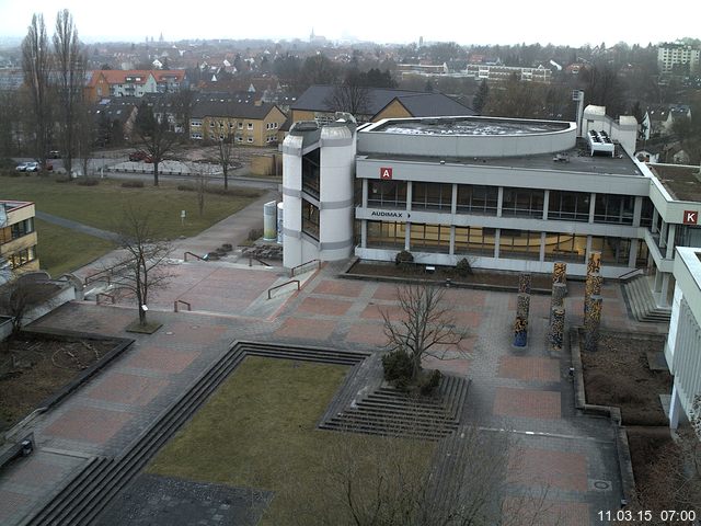 Foto der Webcam: Verwaltungsgeb&auml;ude, Innenhof mit Audimax, H&ouml;rsaal-Geb&auml;ude 1