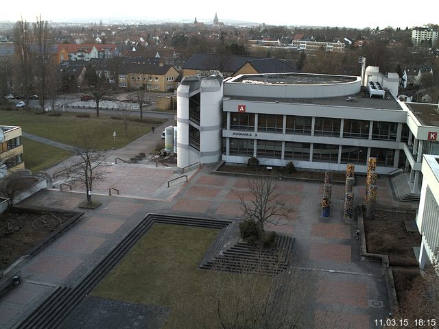 Foto der Webcam: Verwaltungsgeb&auml;ude, Innenhof mit Audimax, H&ouml;rsaal-Geb&auml;ude 1