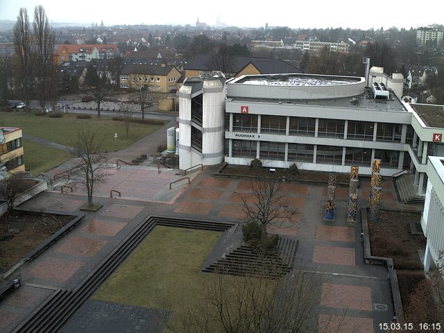 Foto der Webcam: Verwaltungsgeb&auml;ude, Innenhof mit Audimax, H&ouml;rsaal-Geb&auml;ude 1