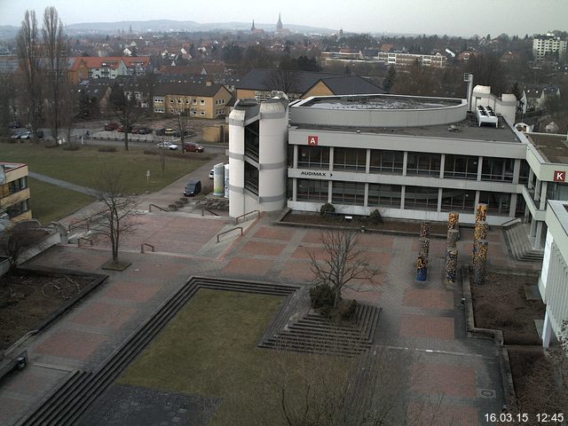 Foto der Webcam: Verwaltungsgeb&auml;ude, Innenhof mit Audimax, H&ouml;rsaal-Geb&auml;ude 1