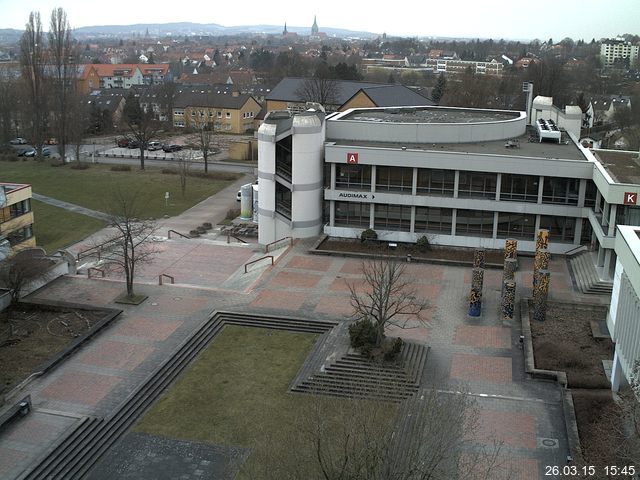 Foto der Webcam: Verwaltungsgeb&auml;ude, Innenhof mit Audimax, H&ouml;rsaal-Geb&auml;ude 1