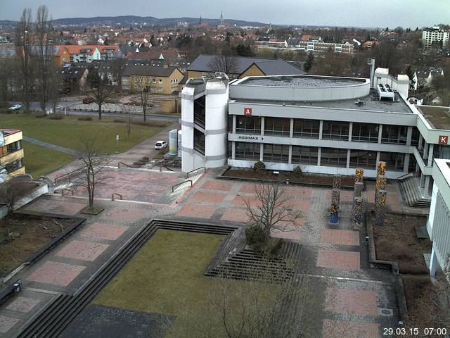 Foto der Webcam: Verwaltungsgeb&auml;ude, Innenhof mit Audimax, H&ouml;rsaal-Geb&auml;ude 1