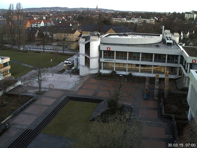 Foto der Webcam: Verwaltungsgeb&auml;ude, Innenhof mit Audimax, H&ouml;rsaal-Geb&auml;ude 1