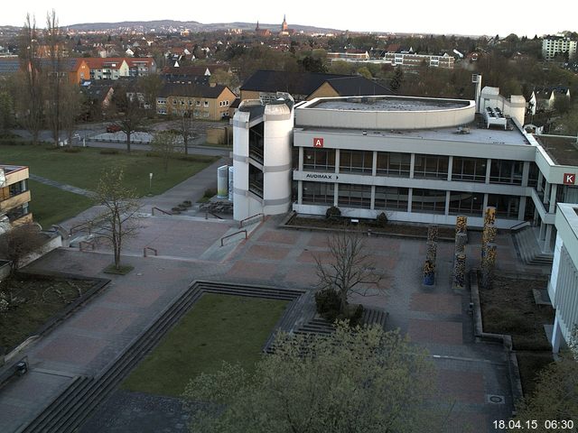 Foto der Webcam: Verwaltungsgeb&auml;ude, Innenhof mit Audimax, H&ouml;rsaal-Geb&auml;ude 1