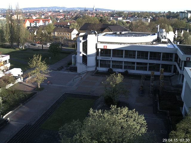Foto der Webcam: Verwaltungsgeb&auml;ude, Innenhof mit Audimax, H&ouml;rsaal-Geb&auml;ude 1