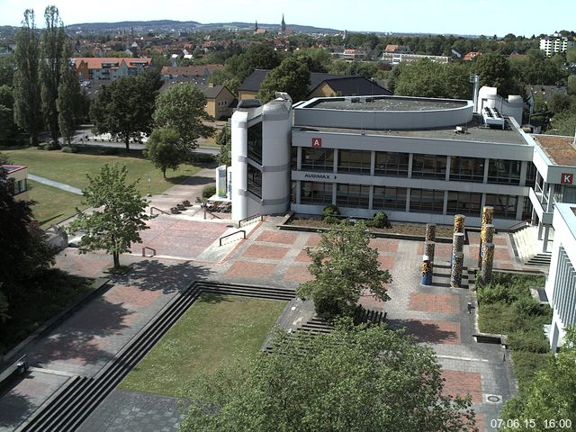 Foto der Webcam: Verwaltungsgeb&auml;ude, Innenhof mit Audimax, H&ouml;rsaal-Geb&auml;ude 1
