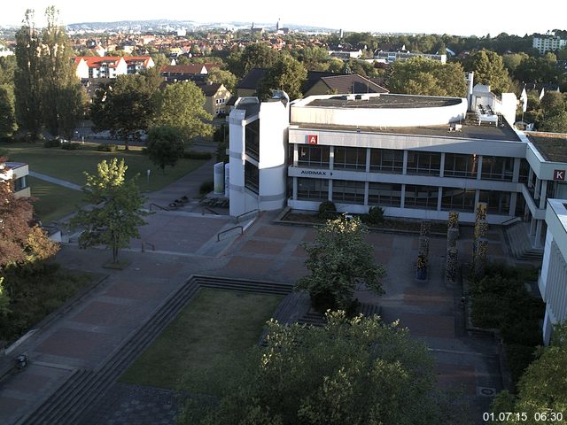 Foto der Webcam: Verwaltungsgeb&auml;ude, Innenhof mit Audimax, H&ouml;rsaal-Geb&auml;ude 1